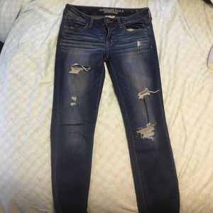 Super Stretch Distressed American Eagle Jeggings