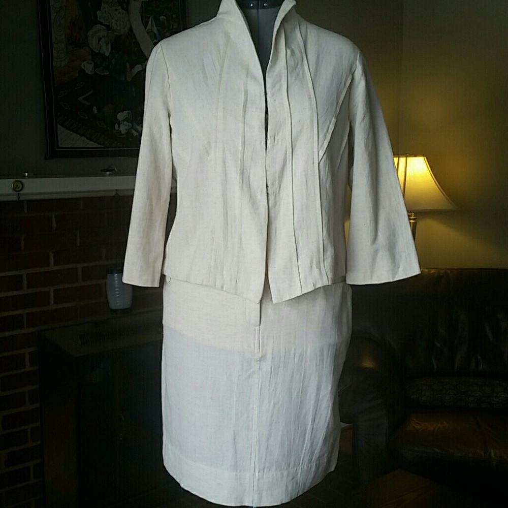 Ashe Wood 2 Piece Linen Suit NWT