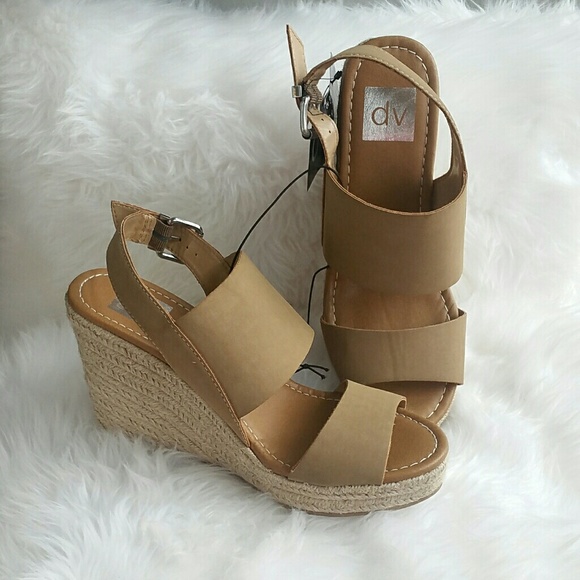 🌟🚨LAST PAIR 🚨ELLA wedged sandals NWT - Picture 2 of 4