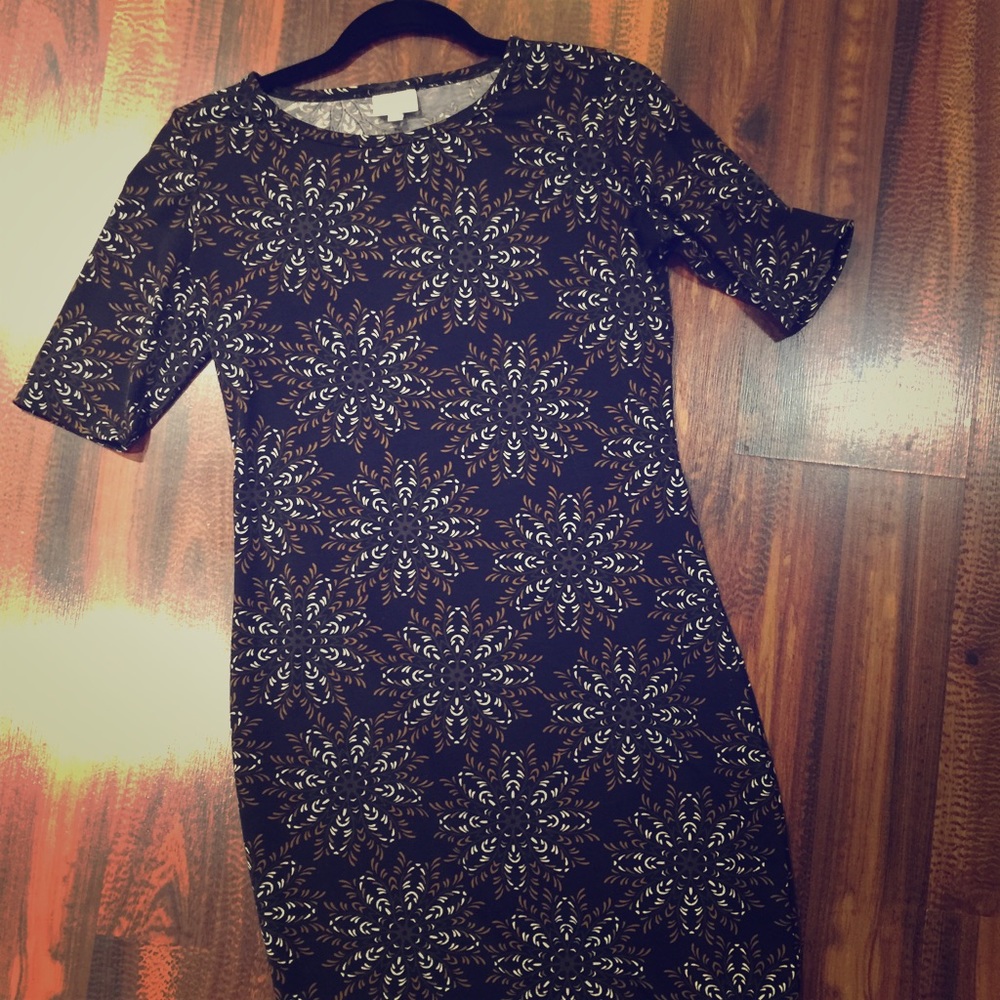 Small Julia LulaRoe EUC