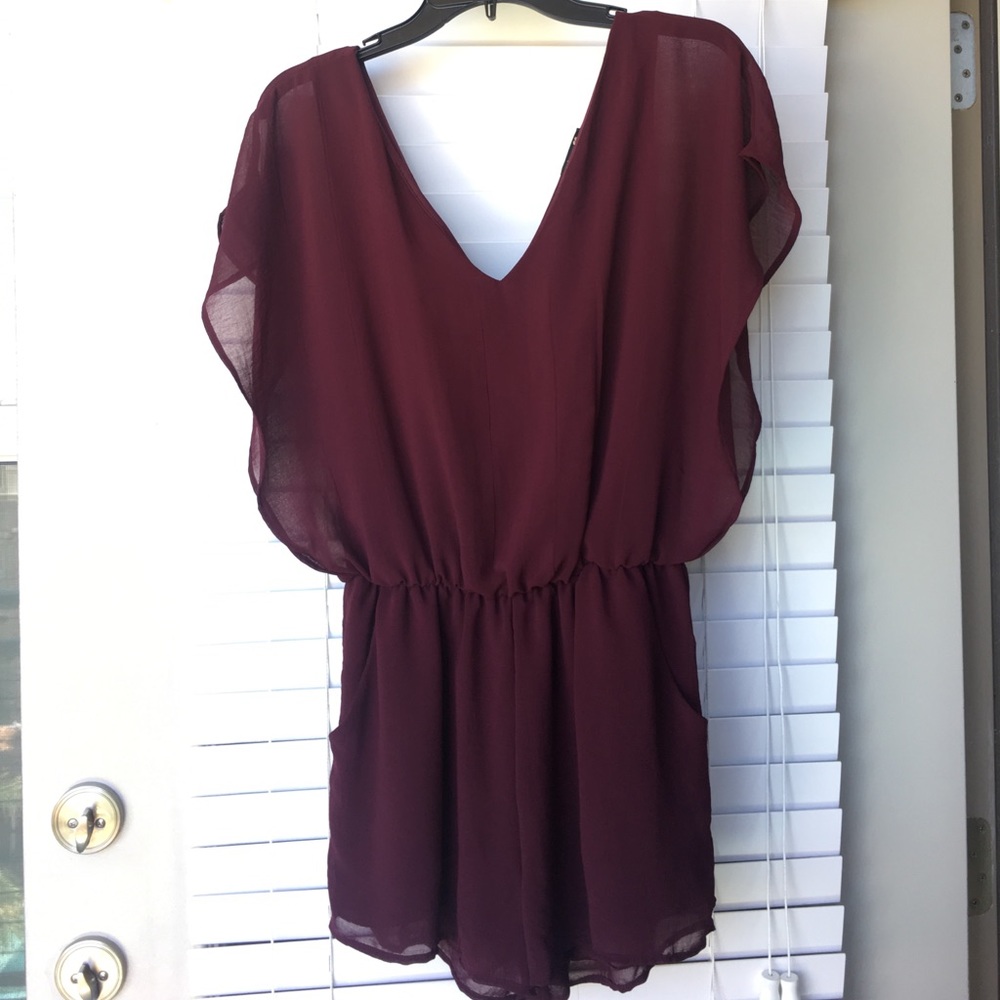 Dee Elle romper - new - never worn - size medium