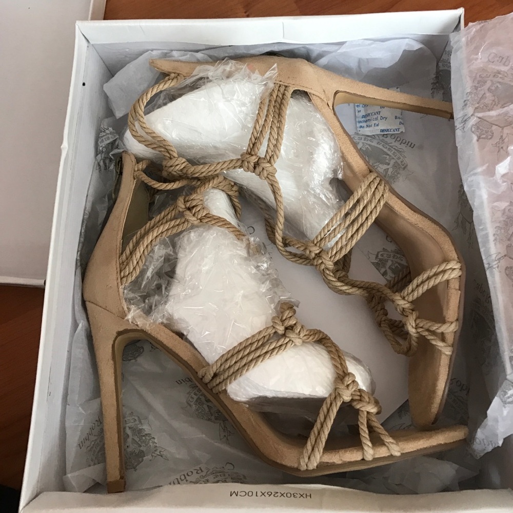 Tan Heeled Sandals Size 8.5, Never Worn!