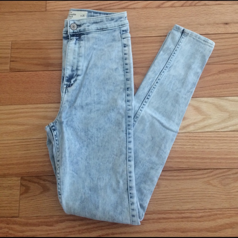 A&F Acid Washed Jegging