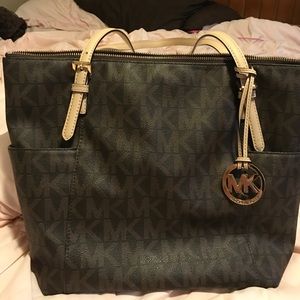 MK large shoulder bag