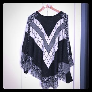 Mossimo Poncho