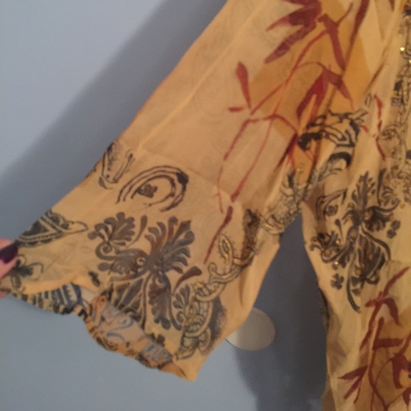 Sheer top - Picture 3 of 4