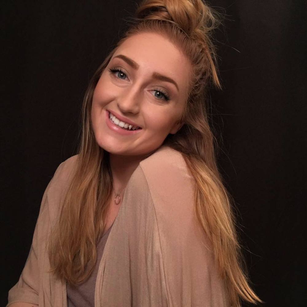 Meet your Posher, Ivy