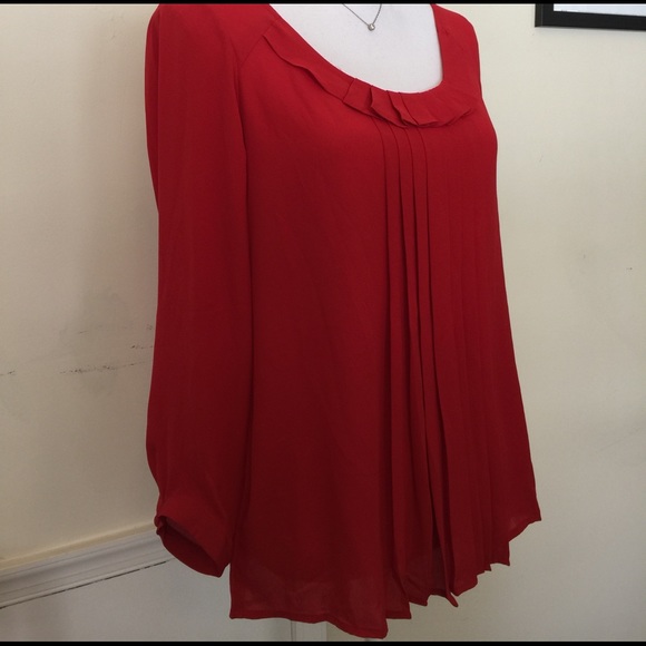 3/15$ AT LOFT cherry red pleated front blouse Sz S - Picture 2 of 4