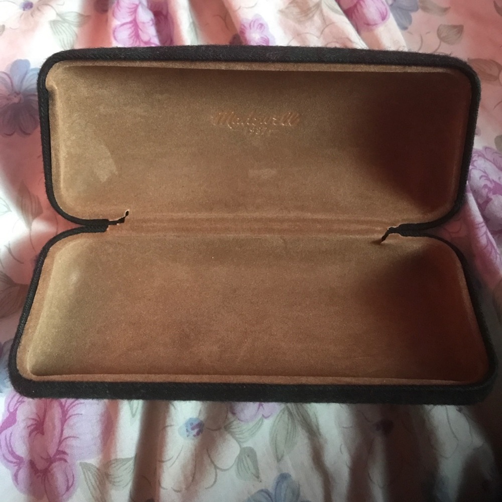 Madewell sunglasses case