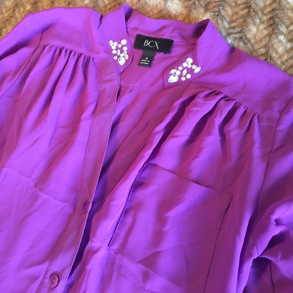 Top - Picture 2 of 2