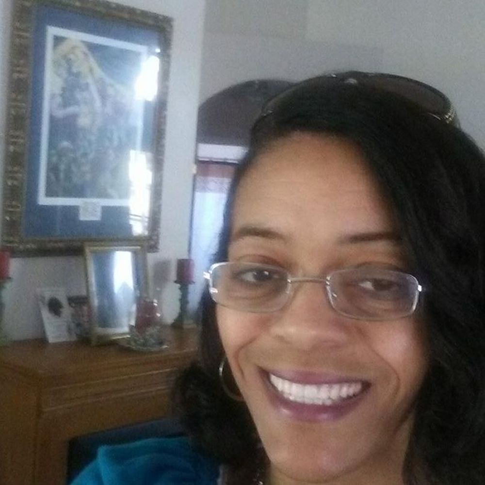 Meet your Posher, Gina