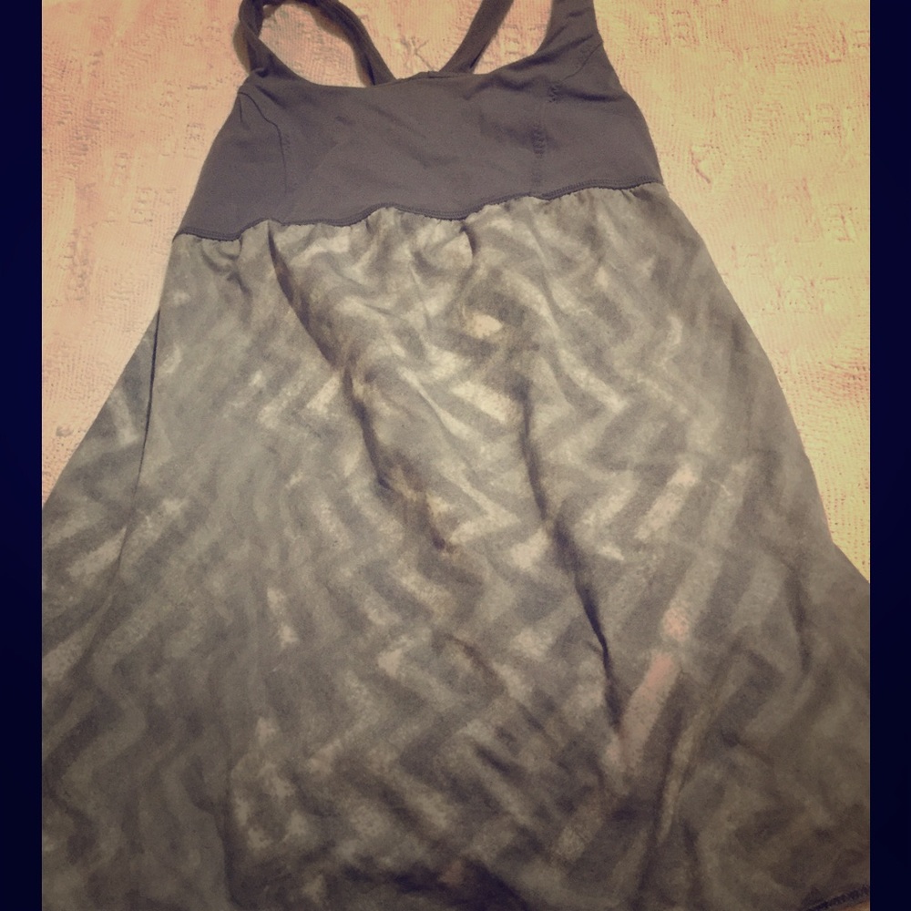 Lululemon workout flowing top