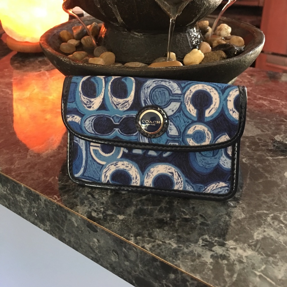 PRICE DROP AUTHENIC COACH mini wallet/purse