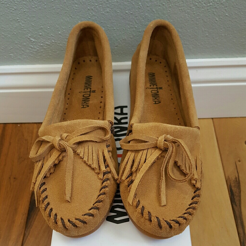 Brand new  Women's Minnetonka mocs