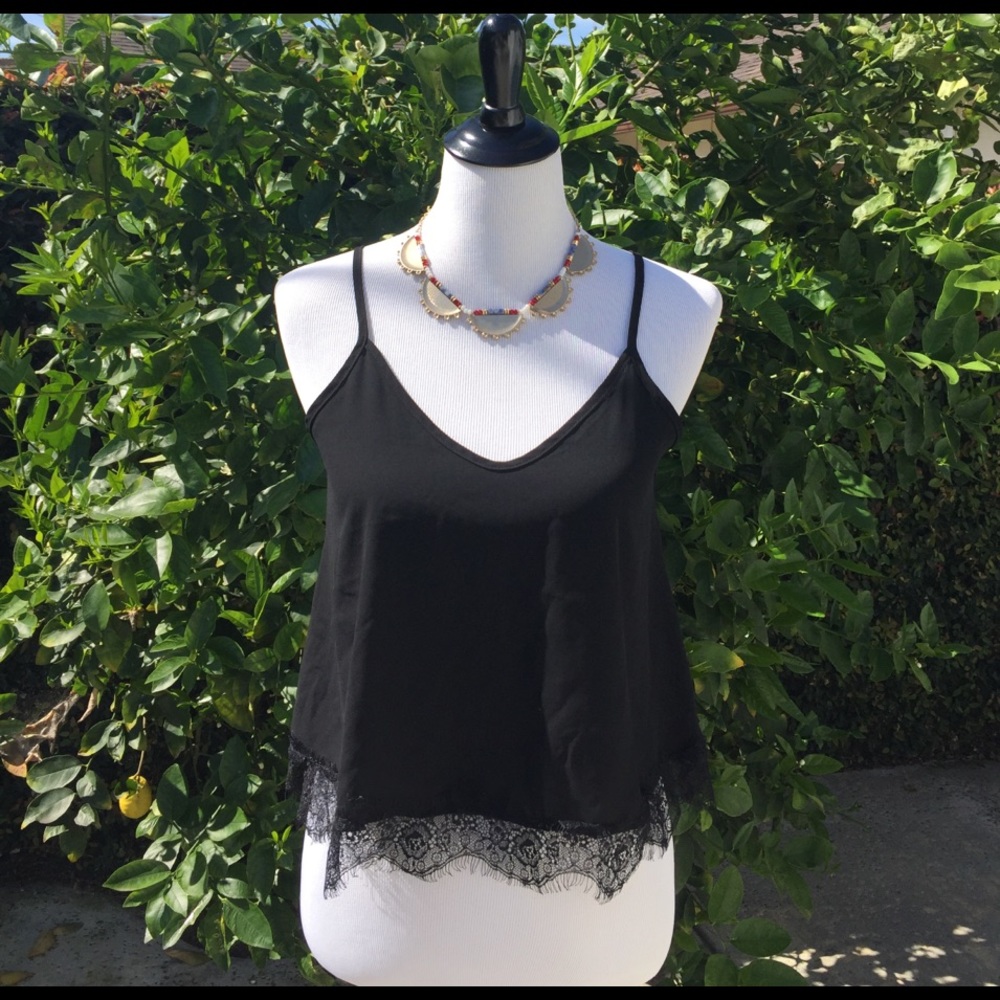 Elegant black top