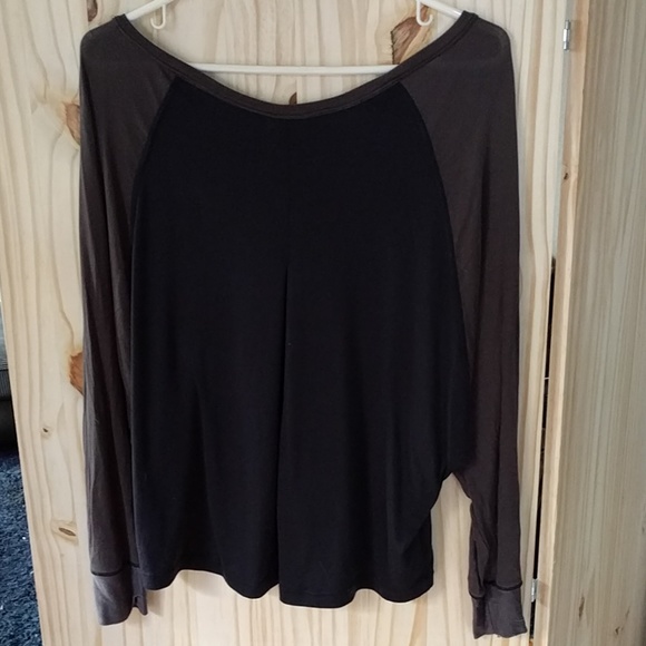 Split Fifty Nine Black and Brown Long Sleeve - Picture 2 of 2