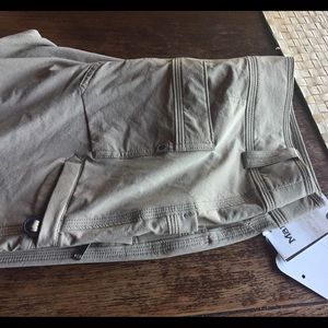 Khaki marmot brand-new pants!