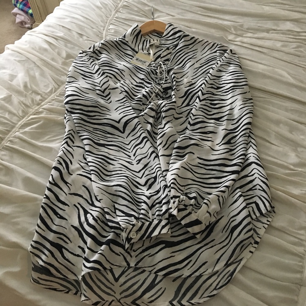 Blouse - Picture 2 of 3