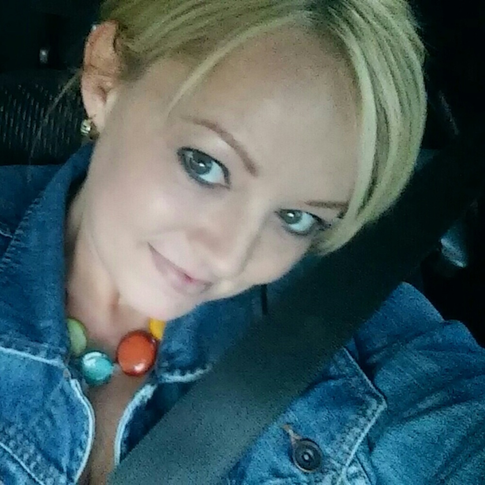 Meet your Posher, Gladys