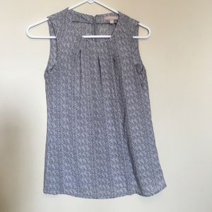 LAST CHANCE! Banana Republic grey top