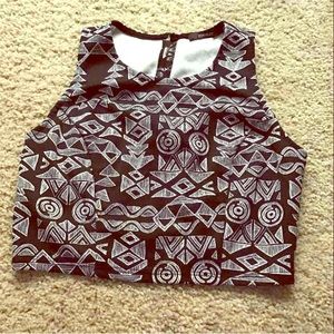 Printed black and white Crop