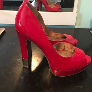 Red Pumps