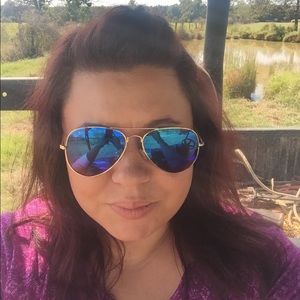 Meet your Posher, Kerri