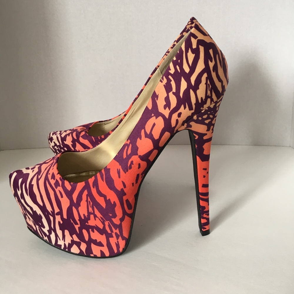 Closet Cleanout Bumper Ombré Purple/Red/Gold Heels