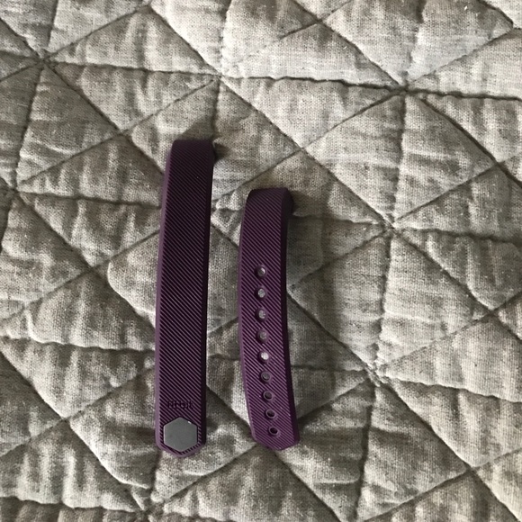 SOLD!-FitBit Alta - Picture 4 of 4