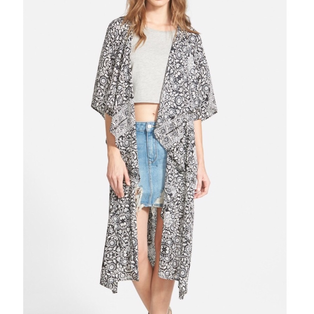 Gorgeous Black and White Kimono - S