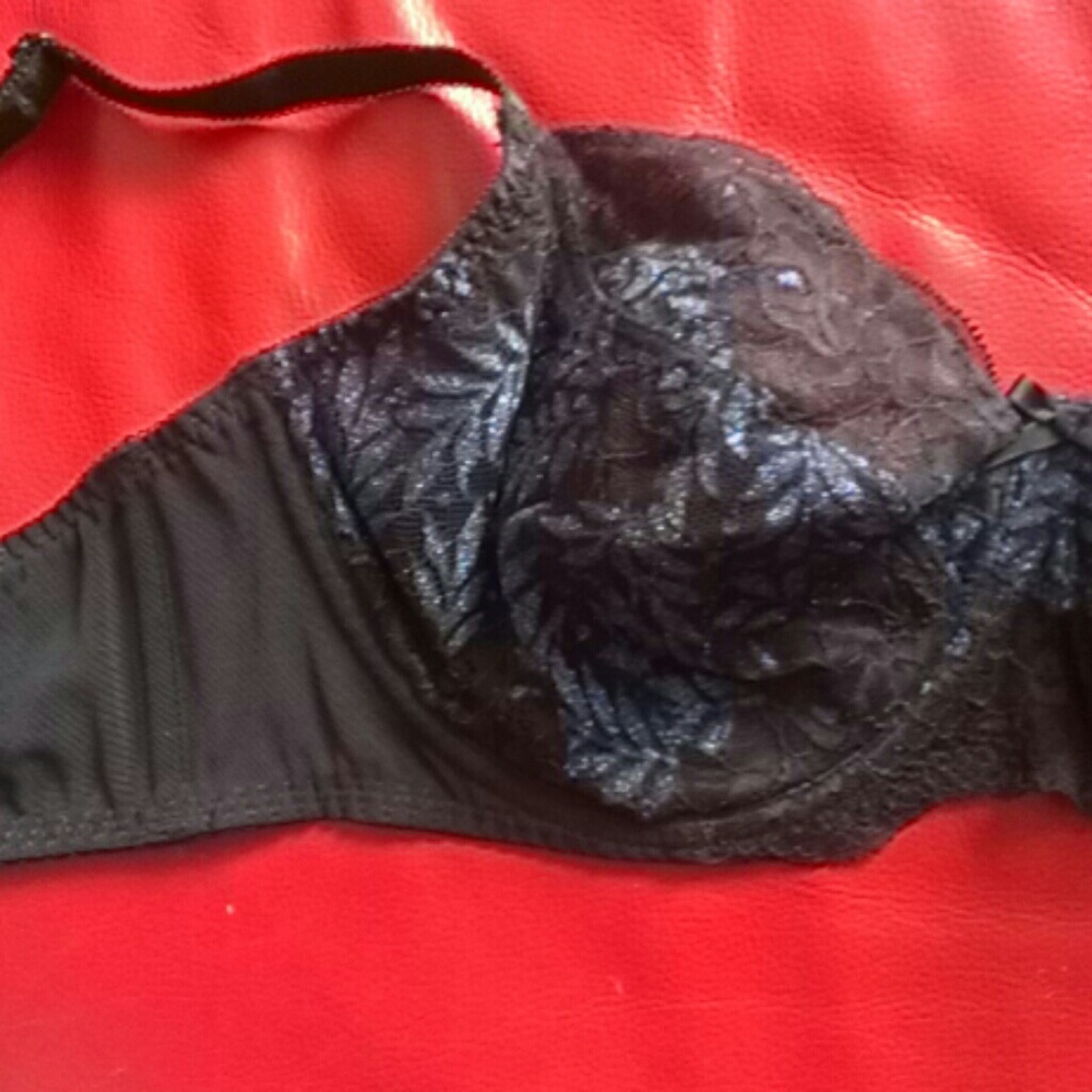 George Bra - Picture 4 of 4
