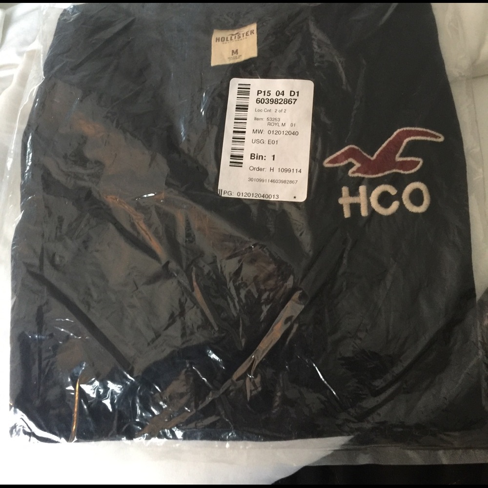 Hollister NAVY BLUE  SIZE M