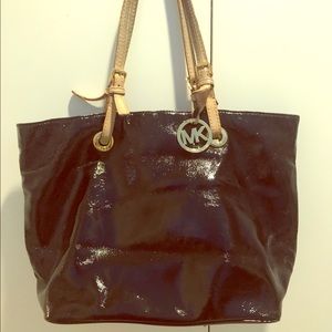 100 %authentic  Michael  KORS  tote bag .