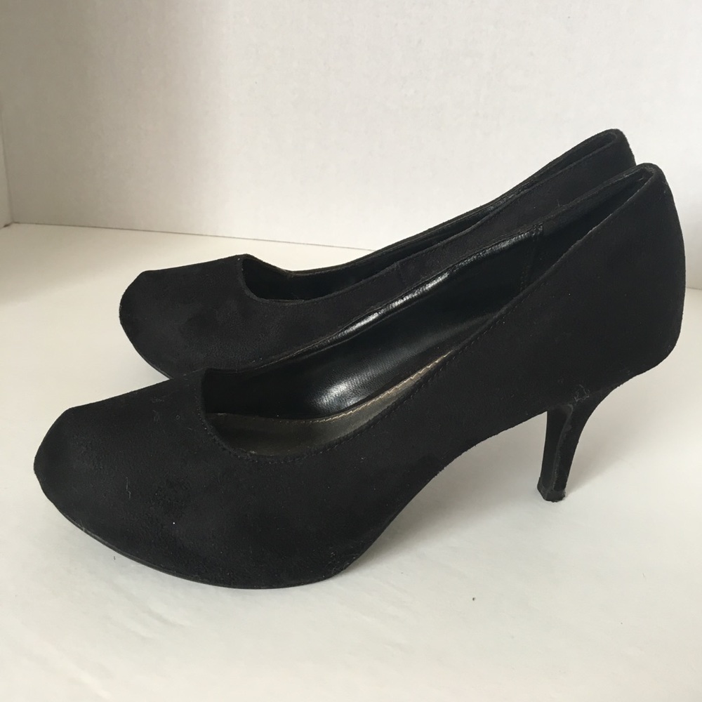 Closet Cleanout - Black suede heels Size 8