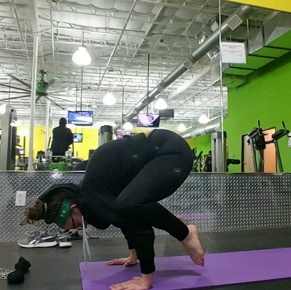 Meet your Posher, Sarah - Picture 2 of 2