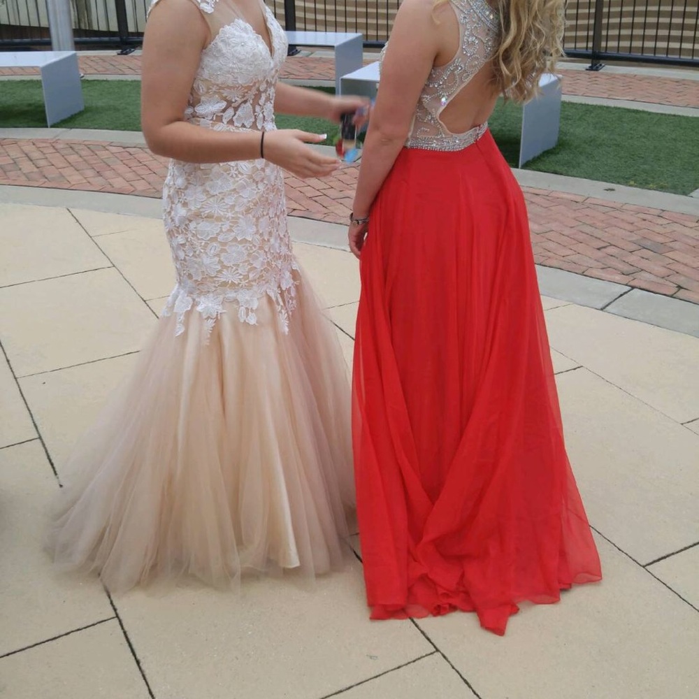 Red prom dress - Picture 2 of 3