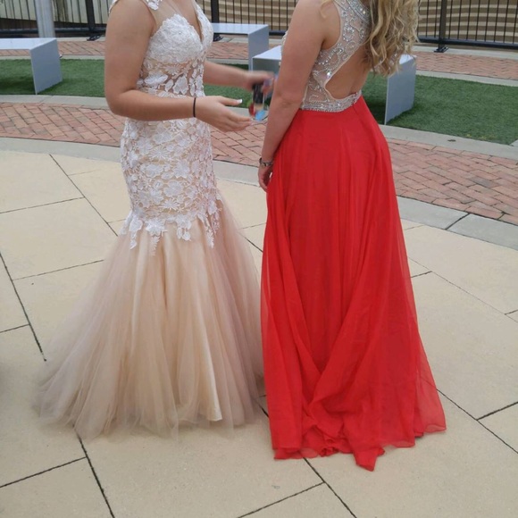 Red prom dress - Picture 2 of 3