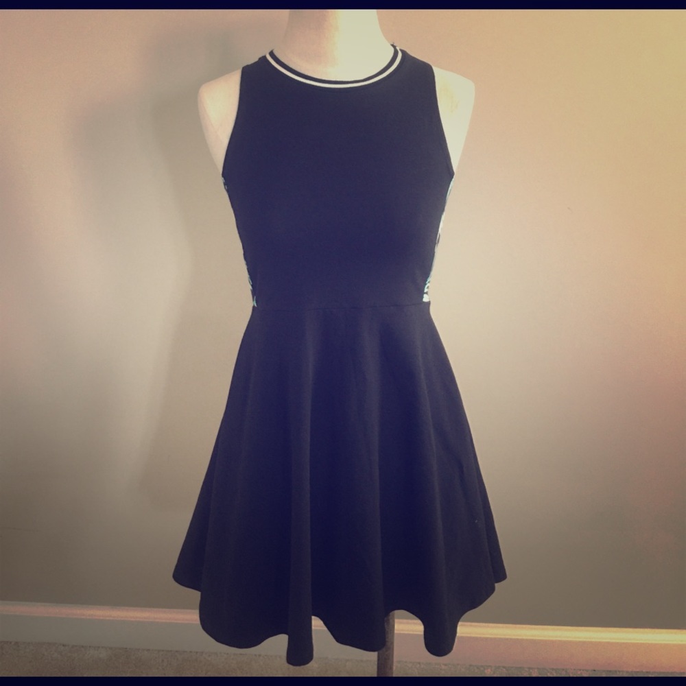 🔥hot sale till 4/16/17! VS Pink Dress