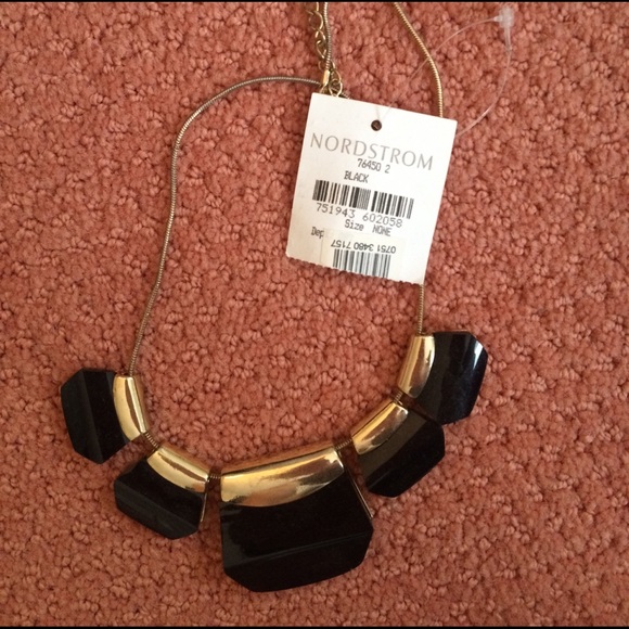 Nordstrom Necklace - Picture 1 of 1
