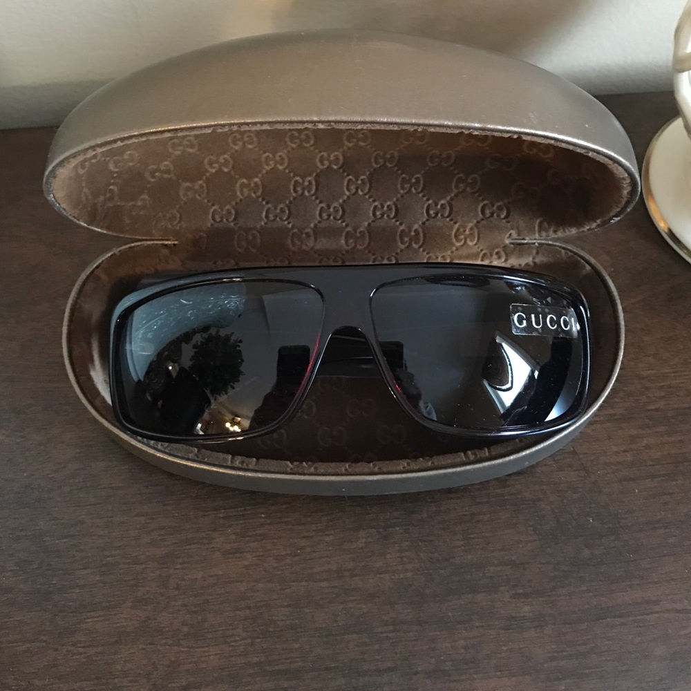 Gucci woman's sunglasses