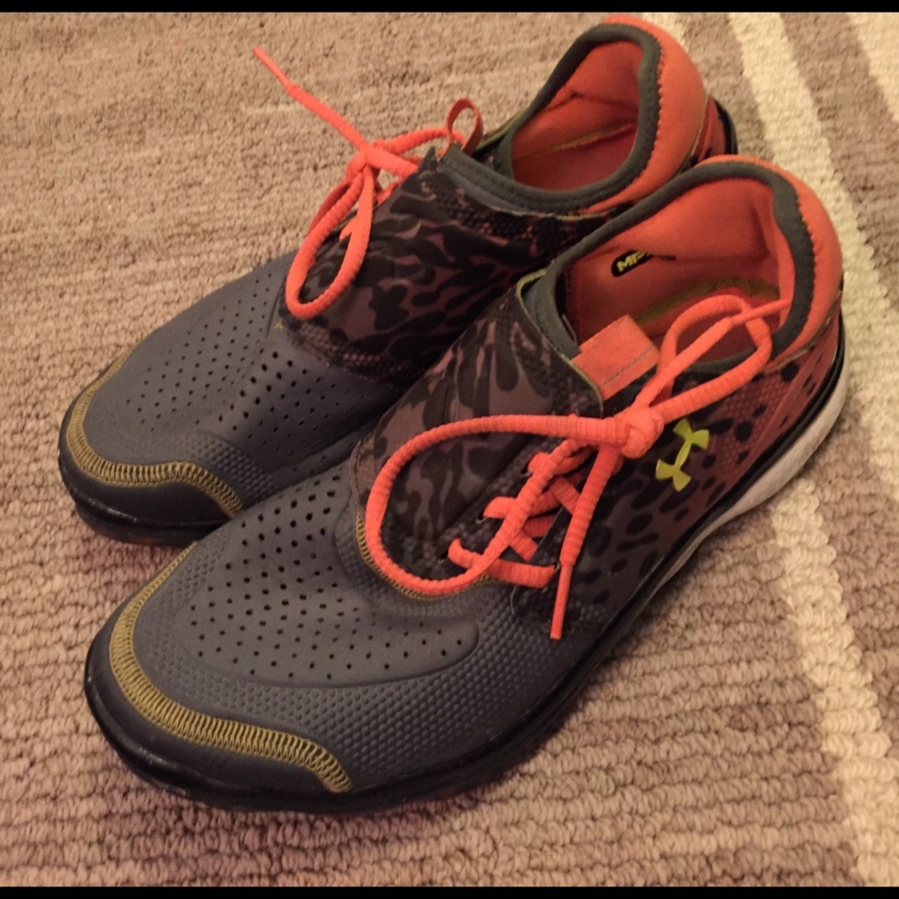 Underarmour Sneakers