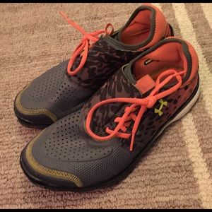 Underarmour Sneakers