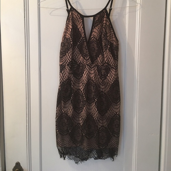 LF lace dress - Picture 1 of 5