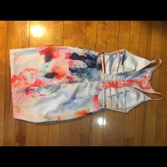 LF floral dress - Picture 3 of 4