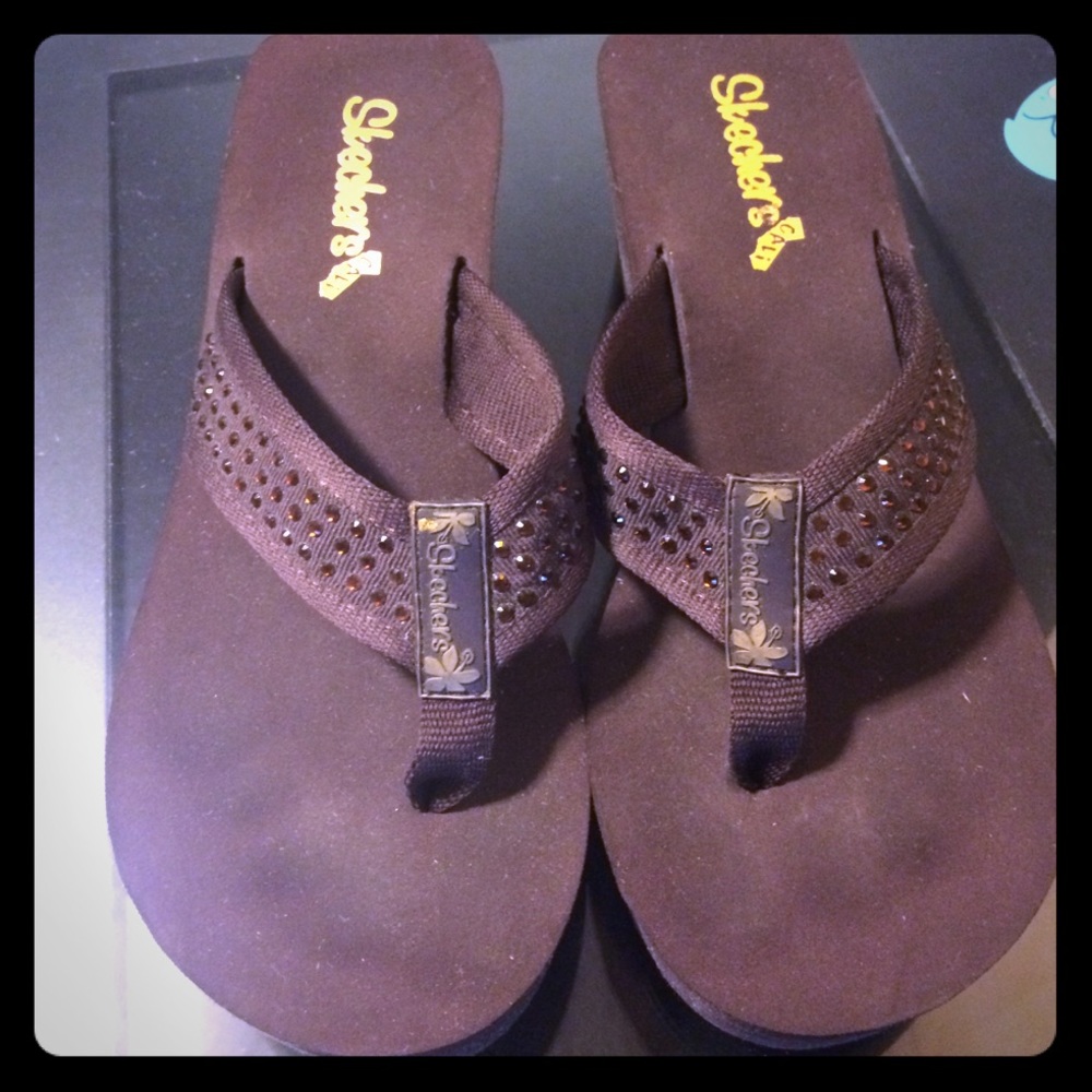 Cali Sketcher Wedge Flip Flops
