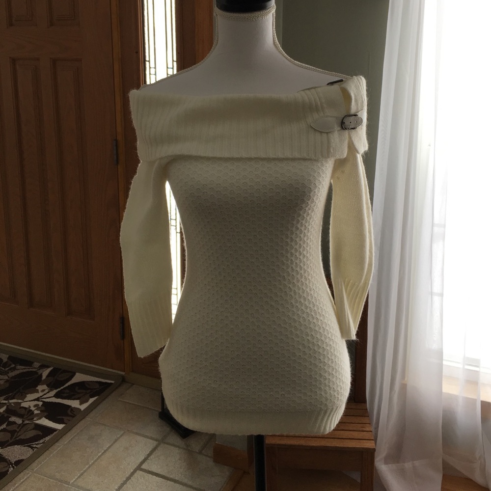 Candies off the shoulder sweater