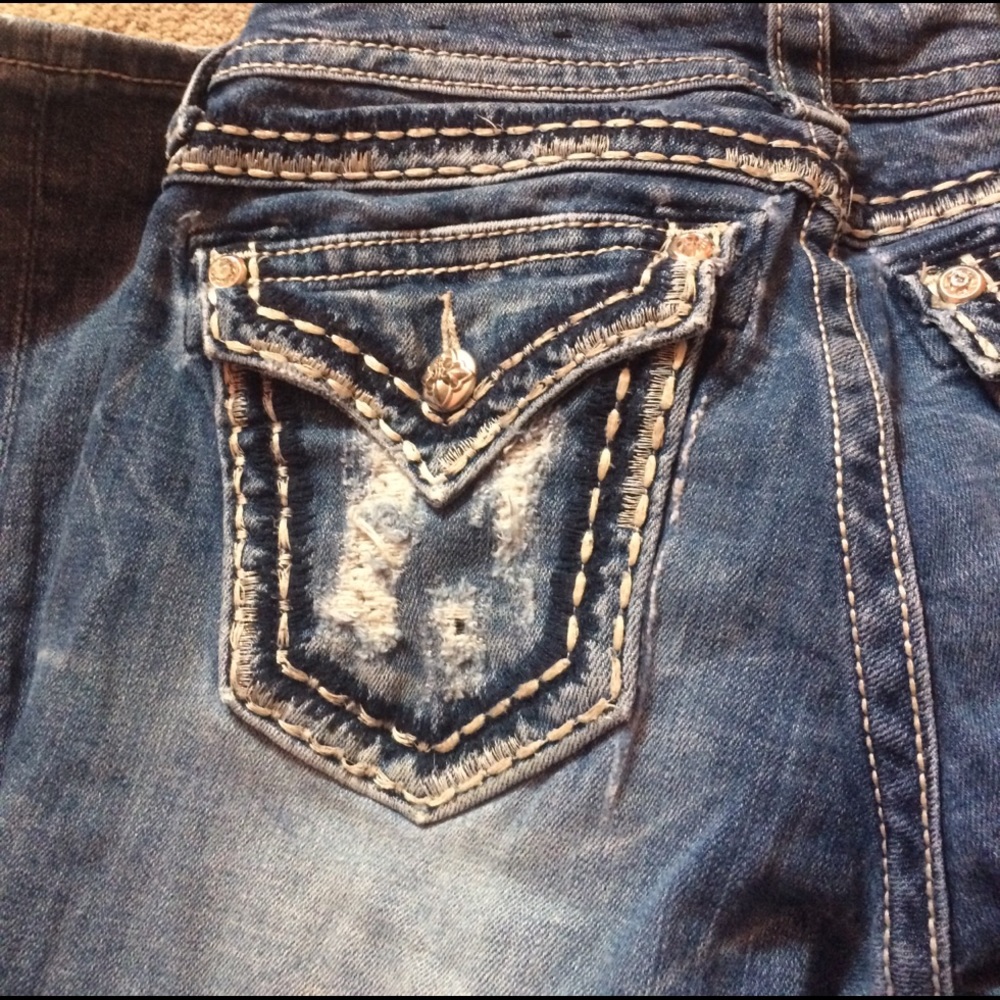 Jeans - Picture 2 of 4