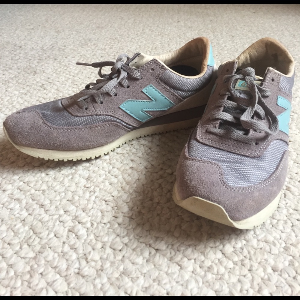 620 Gray New Balances !! OPEN TO OFFERS !!