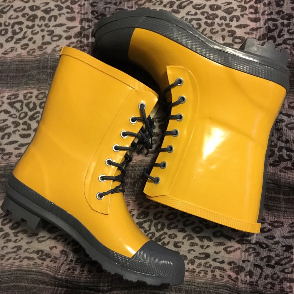 Rain boots
