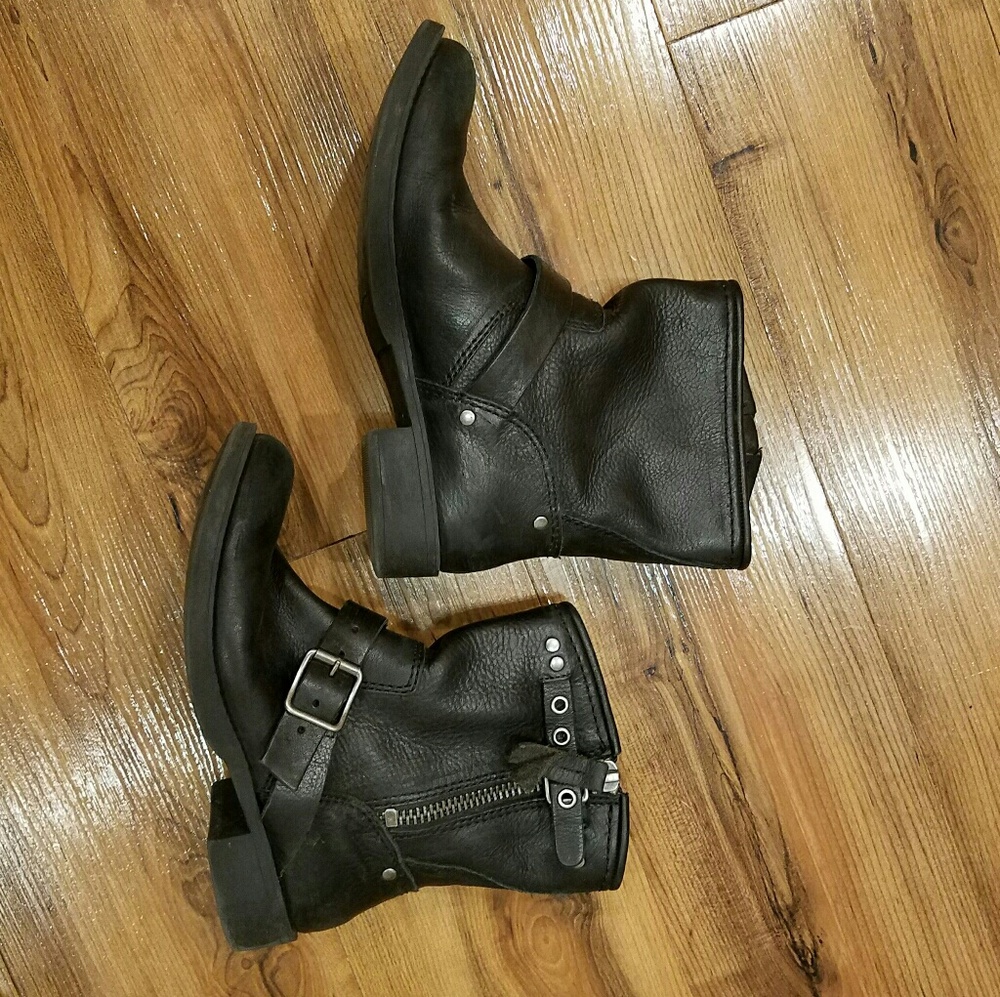 ::DONATING SOON: :Leather Boots with Buckles
